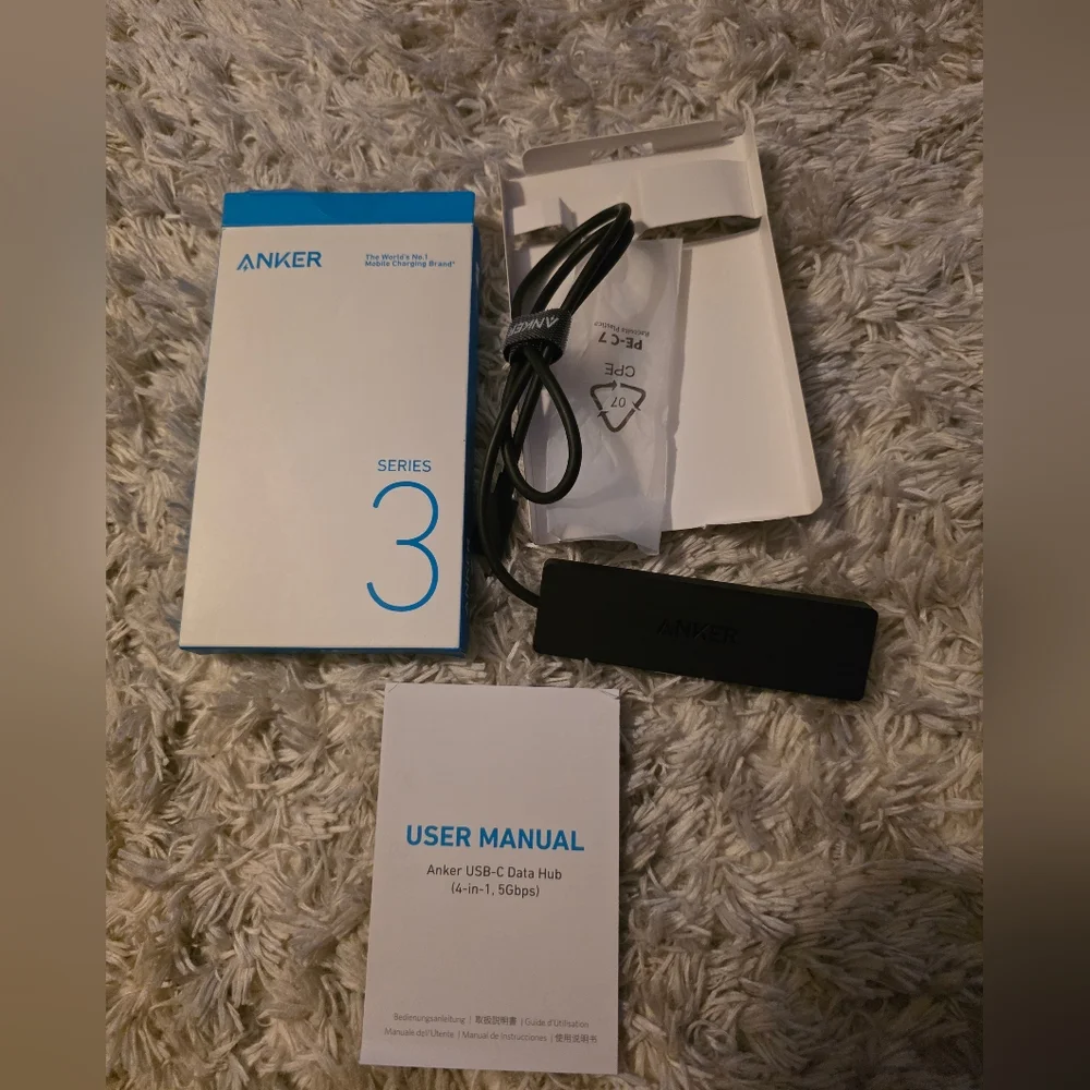 Anker 4-Port USB 3.0 Hub with 5Gbps Data Transfer